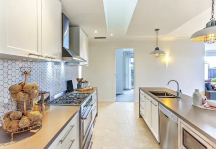 Akrilik Mutfak Tezgahi 3